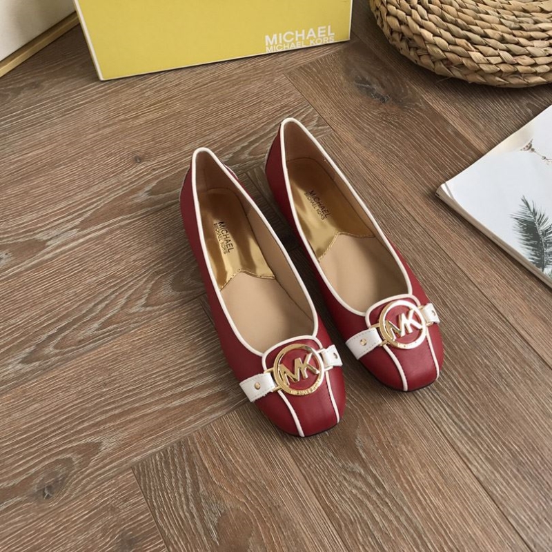 Other flat shoes